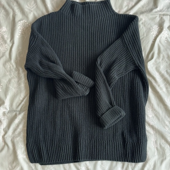 Sweaters - Dark green ribbed sweater